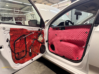 Шумоизоляция дверей и замена штатной акустики в Volkswagen Polo
