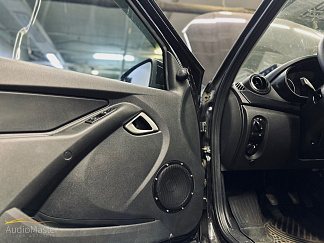 Установка акустики в автомобиль Lada Granta