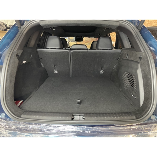 Короб Стелс Geely Monjaro (винил) правая 10" ver.2