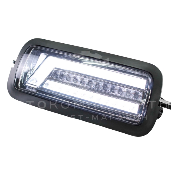 Надфарники НИВА "DLAA" (тонированные) с бегающим поворотником (PL-1762B)