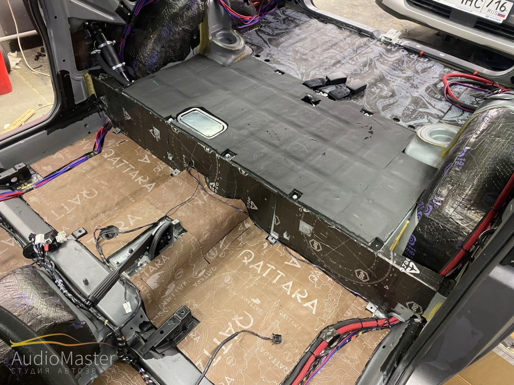 Аудиосистема в Нива Legend 4.jpg