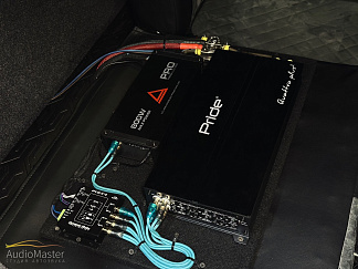 Автозвук в Lada Vesta