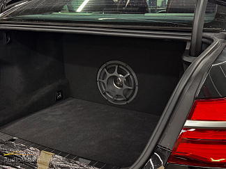 Установка сабвуферного звена в BMW 7 G12