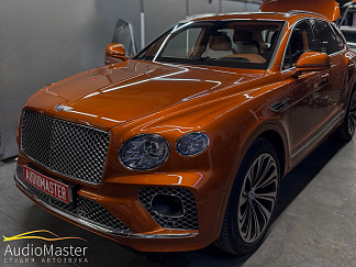 Установка сабвуферного звена в автомобиль Bentley Bentayga