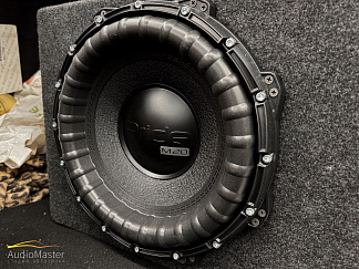 Громкий повседнев в Lada Granta